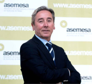 Asociacionismo Empresarial: entre la libertad individual y el compromiso colectivo