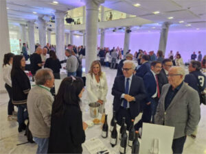Los vinos de Aragón conquistan Madrid en el II Salón Peñín