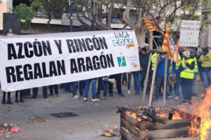 Protesta agraria en Zaragoza con foco en el relevo generacional