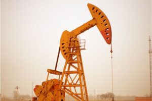 España libera reservas petrolíferas equivalentes a 12,3 días de consumo nacional