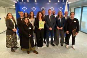 El Pacto por el Medio Rural de Asturias llega a Bruselas dividido por la representatividad del sector