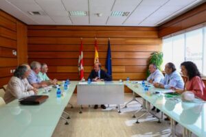 Las OPAs de Castilla y León exigen a Mañueco que la transferencia de competencias ambientales a Agricultura sea completa